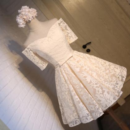 Light Yellow Short Sleeves Lace Homecoming Dresses..