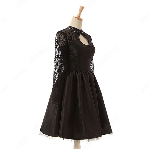 Elegant Aline Scoop Neck Lace Tulle Silklike Satin Kneelength Long